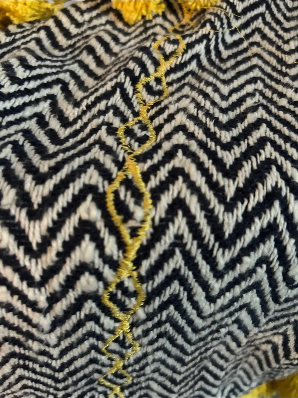Large Navy  & White Diamond Throw Blanket with Yellow Tassels NWOT